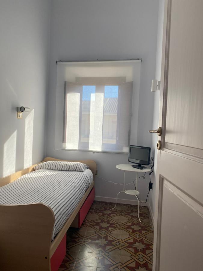 Ferienwohnung Cortile Umberto Racalmuto Exterior foto